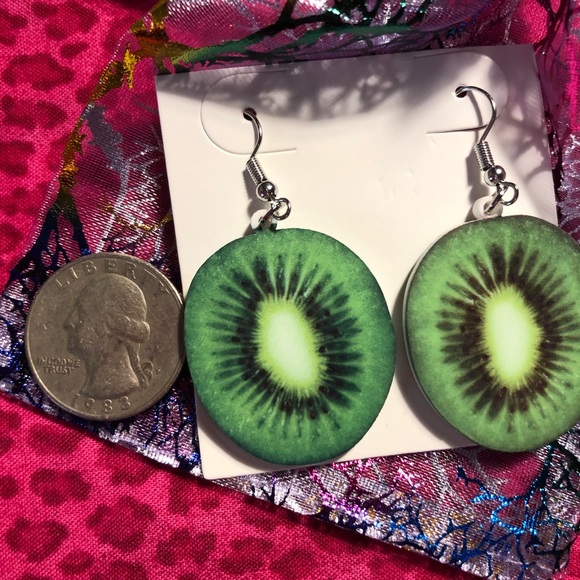 Kiwi Earrings ! - Picture 2 of 5